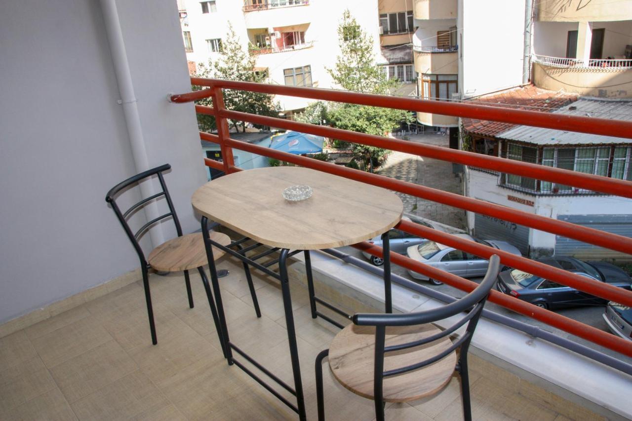 Roza'S Apartment Tirana Center Exterior foto
